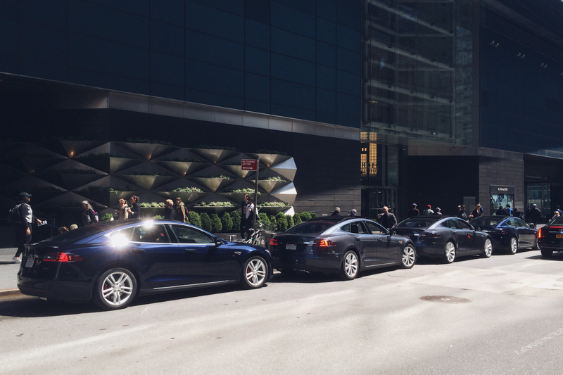 Illustration for article titled What should we call a group of Teslas?